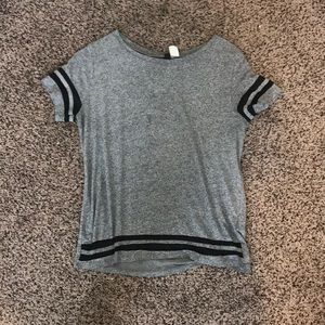 H&M gray t shirt!